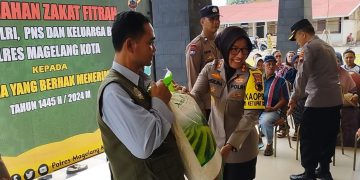 YAQINDO KOTA MAGELANG TERIMA PENYALURAN ZAKAT FITRAH POLRES MAGELANG KOTA.