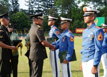 Upacara Kenaikan Tingkat dan Pangkat Taruna Akmil