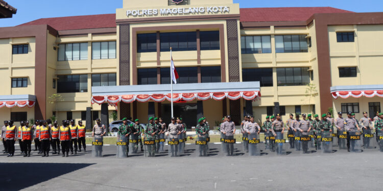 Jelang Pilkada 2024, Polres Magelang Kota dan Kodim 0705 Magelang Gelar Latihan Pengendalian Massa