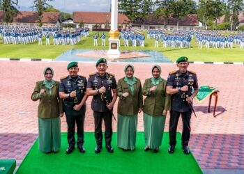 Gubernur Akmil Saksikan Sertijab Dirdik dan Danmentar Akmil