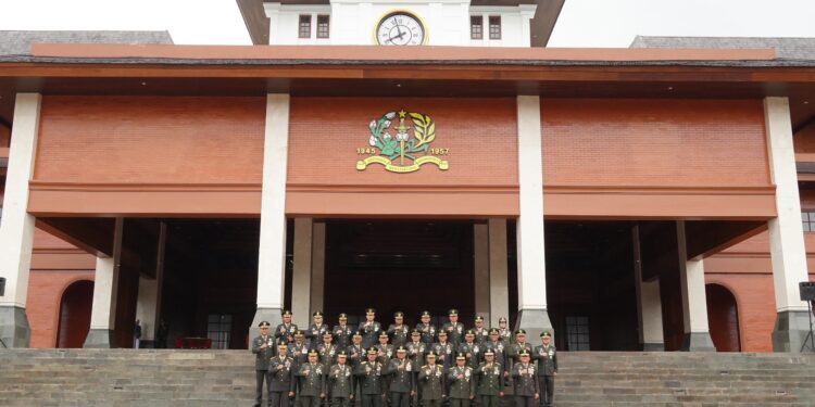 Akademi Militer Gelar Upacara HUT TNI ke-79 Bersama Rakyat, Siap Mengawal Indonesia Maju