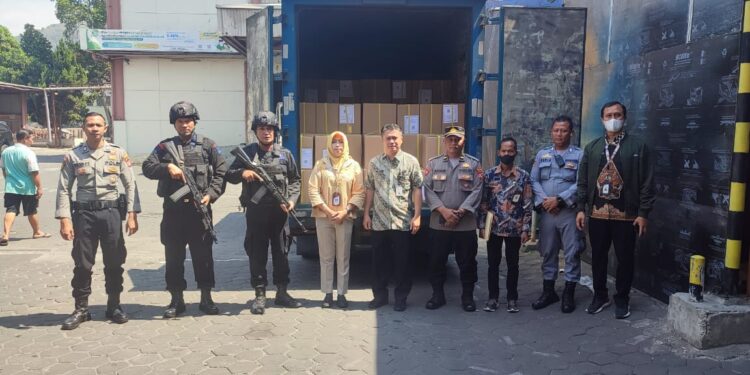 Akademi Militer Beri Penghargaan Prestasi Membanggakan