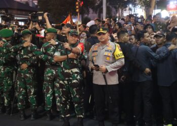 Kapolres Magelang Kota Pimpin Pengamanan Lintasan Kunjungan Kerja Presiden dan Wakil Presiden RI