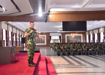 Danmentar Akmil Memberikan Pemahaman Strategi Militer kepada Taruna