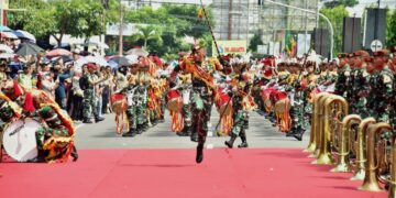 Wakil Gubernur Akmil Hadiri Kirab Budaya Nusantara di Kota Magelang