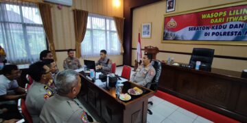 Itwasum Polri Lakukan Pengawasan Ops Lilin Candi 2024 di Polresta Magelang