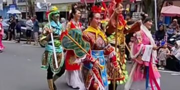 Kirab Budaya Cap Go Meh Kota Magelang Sedot Ribuan Pengunjung