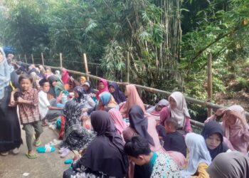 Merawat Warisan Leluhur, Warga Karangampel Gelar Nyadran dengan Penuh Kebersamaan