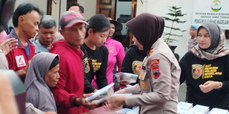 Ramadhan Berkah, Polres Magelang Kota Gelar Jumat Curhat dan Bagikan Takjil
