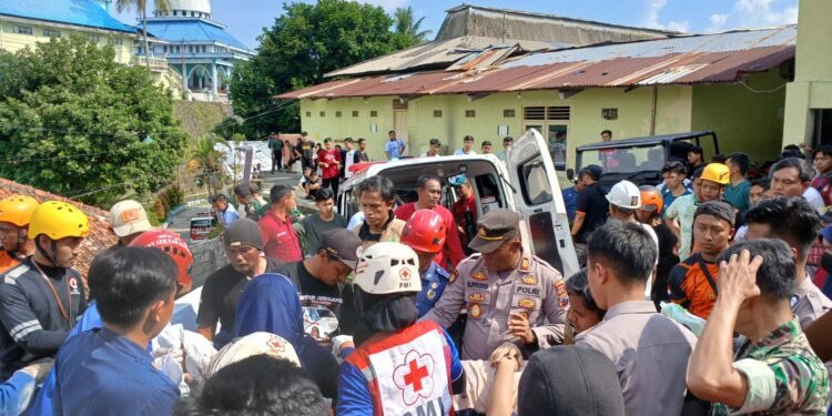 Tragedi Longsor Kolam Ponpes Gontor Magelang : 4 Santri Meninggal, Polresta Magelang Gerak Cepat Lakukan Evakuasi