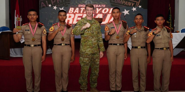 Lomba Debat Bahasa Inggris: Kompi B Raih Juara, Koptar Florino Sabet Best Speaker