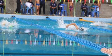 608 Peserta Meriahkan Kejuaraan Renang Pemula Piala Kapolres dalam Semarak Hari Bhayangkara ke-79