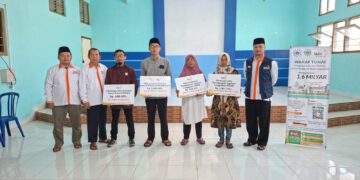 Lazismu Kota Magelang Salurkan Zakat dan Bantuan untuk Warga