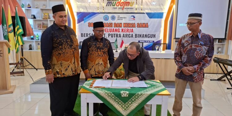 155 SMK Muhammadiyah Jateng Teken MoU dengan Jepang dan Jakarta