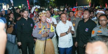 Kapolri & Mensesneg Tinjau Panggung Rakyat di HI, Ribuan Warga Tumpah Ruah Rayakan HUT ke-80 RI