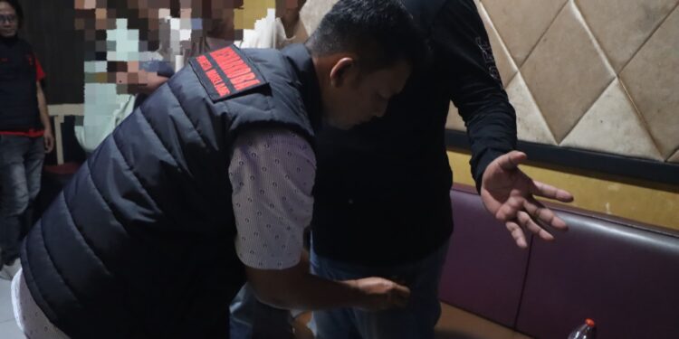 Satresnarkoba Polresta Magelang dan BNN Razia Karaoke, 90 Pengunjung Negatif Narkoba