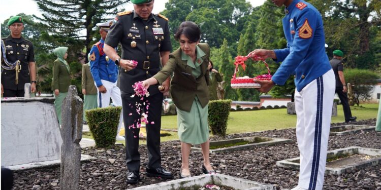 Akademi Militer Melaksanakan Ziarah Dan Syukuran HUT Ke-68