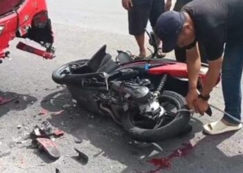 Kecelakaan di Jalan Yogyakarta – Solo Delanggu, Sepeda Motor Menancap di Bokong Bus