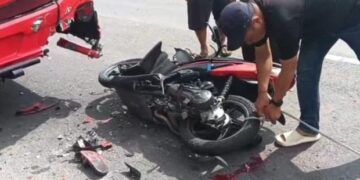 Kecelakaan di Jalan Yogyakarta – Solo Delanggu, Sepeda Motor Menancap di Bokong Bus