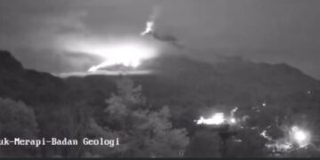 Gunung Merapi Muntahkan Awan Panas, Jarak Luncur 1.200 Meter ke Barat Daya